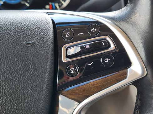 Used 2019 Cadillac Escalade Premium Luxury AWD/4WD image 25
