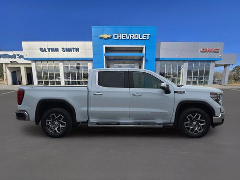 New 2026 GMC Sierra 1500 SLT w/ SLT Premium Plus Package AWD/4WD image 4