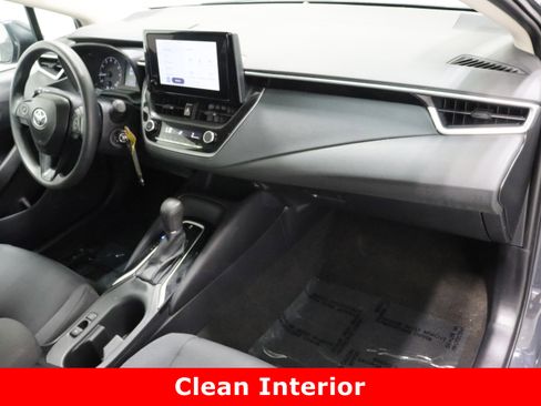 Used 2024 Toyota Corolla LE image 32