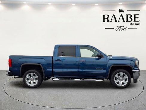 Used 2017 GMC Sierra 1500 SLE w/ SLE Value Package AWD/4WD image 8