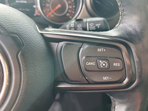 Used 2019 Jeep Wrangler Unlimited Sport S AWD/4WD image 16