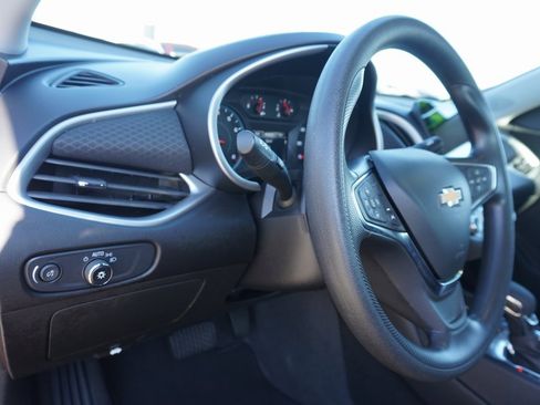 Used 2024 Chevrolet Malibu LT image 11