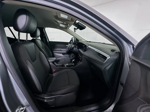 Used 2025 Buick Encore GX Preferred FWD image 29