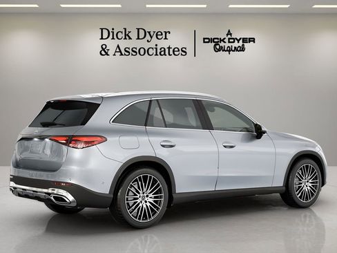 Used 2026 Mercedes-Benz GLC 300 image 15