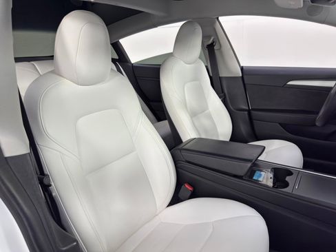 Used 2021 Tesla Model 3 Performance image 37