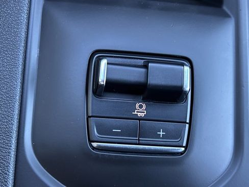 Used 2024 GMC Sierra 2500 AT4 w/ AT4 Premium Plus Package image 47