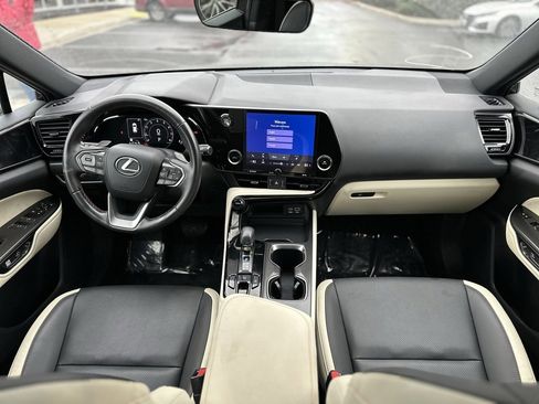Used 2024 Lexus NX 250 FWD image 8