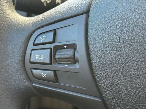 Used 2014 BMW 320i Sedan image 15