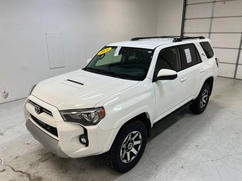 Used 2021 Toyota 4Runner TRD Off-Road AWD/4WD image 6