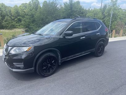 Used 2017 Nissan Rogue SV w/ Midnight Edition Package