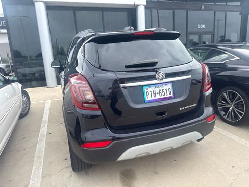 Used 2021 Buick Encore Preferred FWD image 8