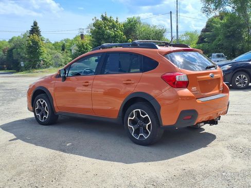 Used 2014 Subaru Crosstrek 2.0i Premium w/ Moonroof Package AWD/4WD image 6
