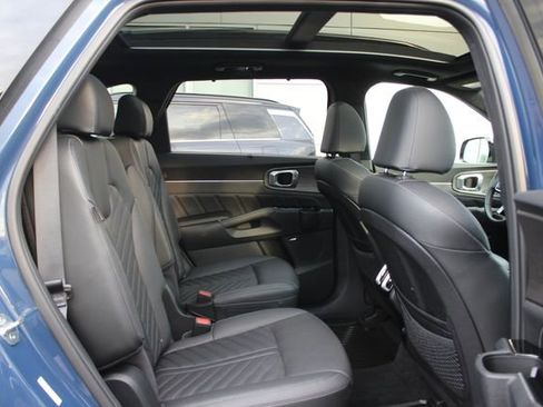 Used 2024 Kia Sorento SX Prestige image 34