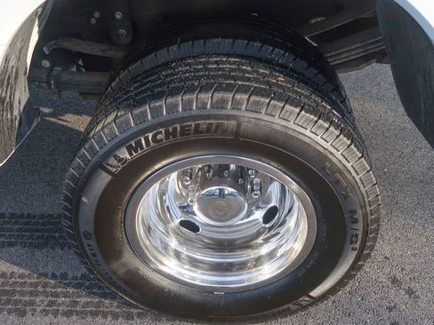 Used 2024 Ford F350 XLT image 20