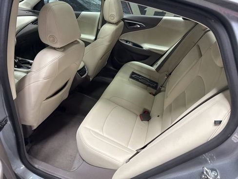 Used 2024 Chevrolet Malibu LT image 11