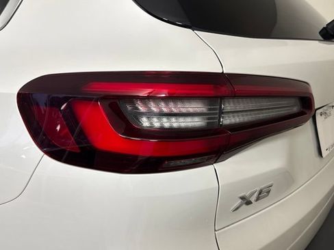 Used 2023 BMW X5 sDrive40i w/ Premium Package RWD image 13