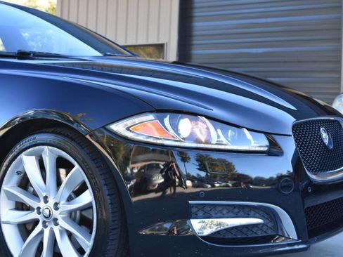 Used 2013 Jaguar XF 3.0 image 16