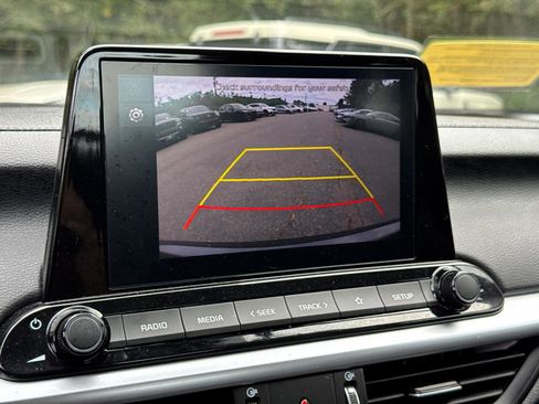 Used 2024 Kia Forte LXS image 28