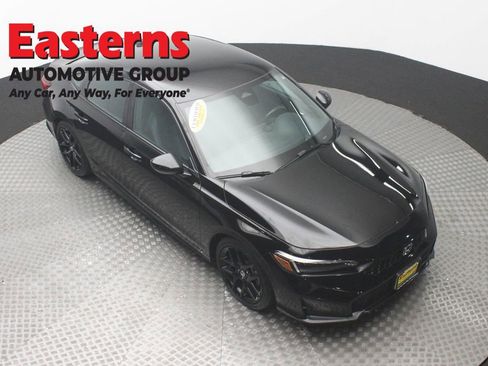 Used 2025 Honda Civic Sport image 3