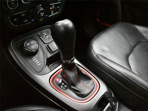 Used 2019 Jeep Compass Trailhawk w/ Leather Interior Group image 5