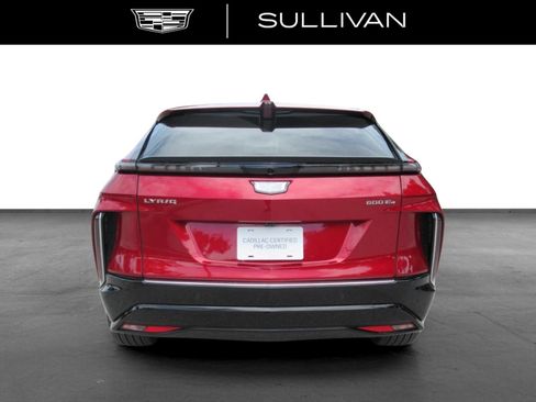 Certified 2025 Cadillac Lyriq Luxury AWD/4WD image 7