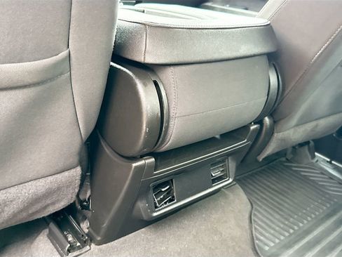 Used 2024 Chevrolet Silverado 3500 LT image 28