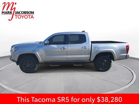 Used 2023 Toyota Tacoma SR5 w/ Technology Package image 14