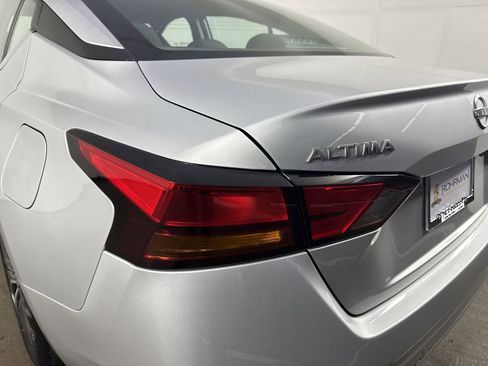 Certified 2024 Nissan Altima 2.5 SV image 30