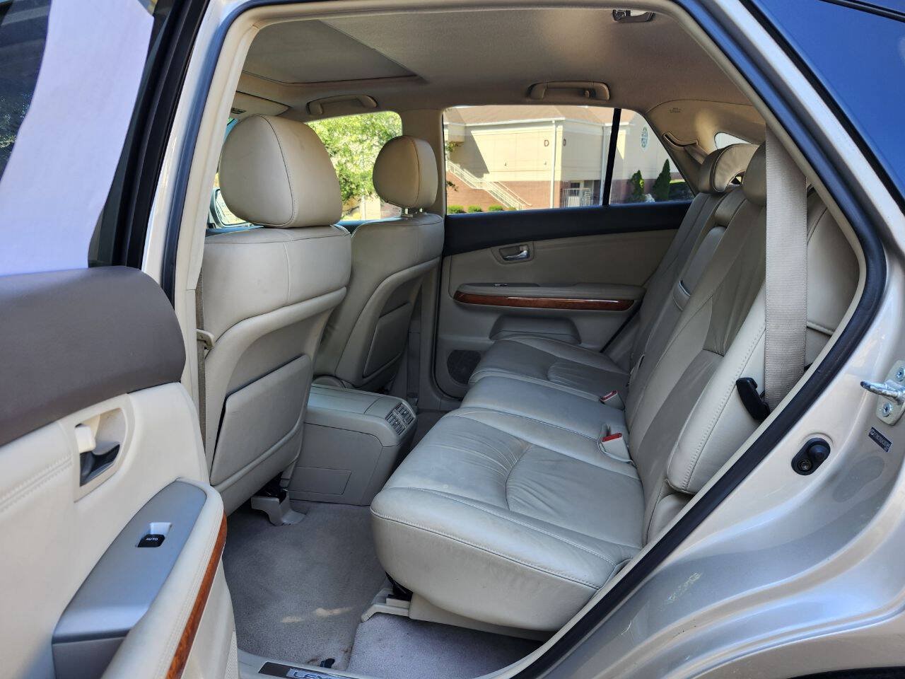 Used 2004 Lexus RX 330 AWD w/ Premium Plus Pkg image 5