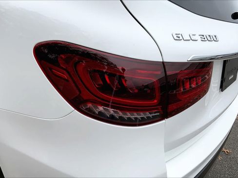 Used 2020 Mercedes-Benz GLC 300 4MATIC image 27