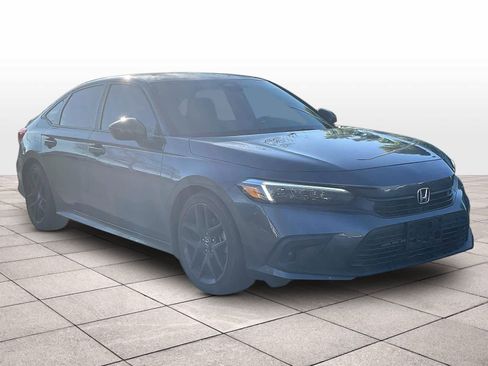 Used 2024 Honda Civic Sport image 2