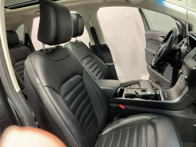 Used 2020 Ford Edge SEL w/ Convenience Package AWD/4WD image 22