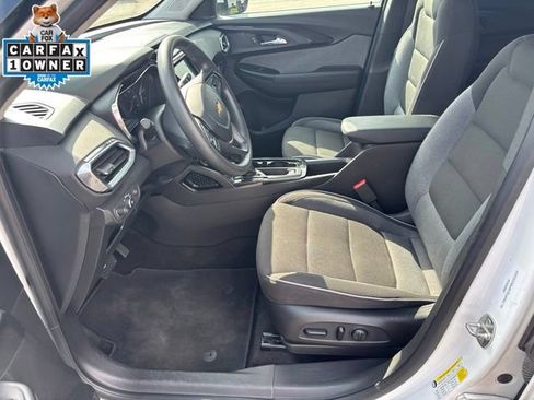 Used 2023 Chevrolet TrailBlazer LT w/ Convenience Package FWD image 13