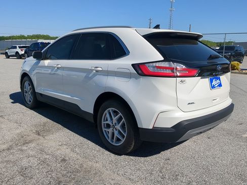 Certified 2024 Ford Edge SEL w/ Convenience Package image 5