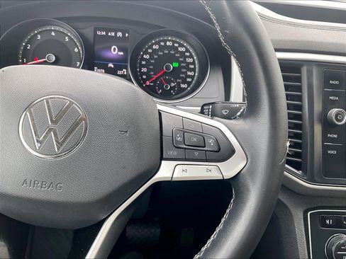 Used 2021 Volkswagen Atlas SE image 24