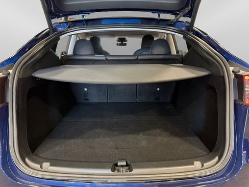 Used 2024 Tesla Model Y Performance AWD/4WD image 41