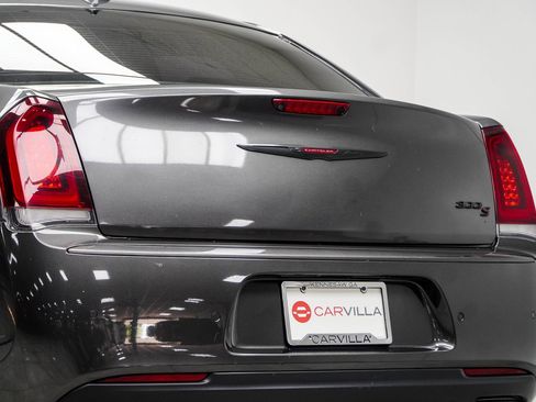 Used 2022 Chrysler 300 S RWD image 13