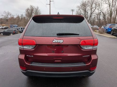 Used 2018 Jeep Grand Cherokee Laredo image 4