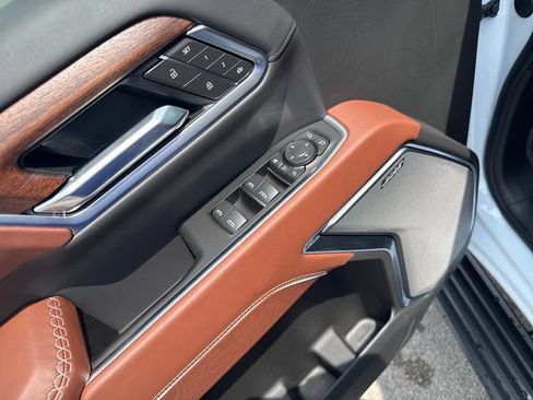 New 2026 GMC Sierra 2500 Denali Ultimate AWD/4WD image 11