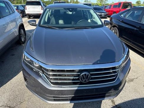 Used 2021 Volkswagen Passat 2.0T SE FWD image 8