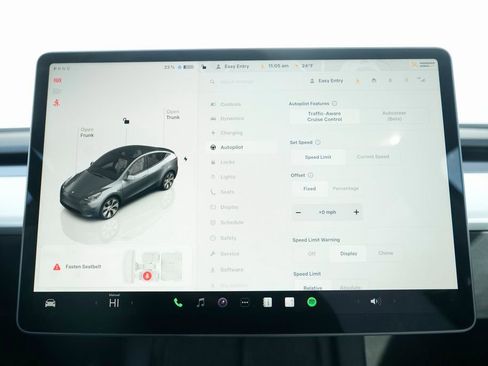 Used 2023 Tesla Model Y 2WD image 50