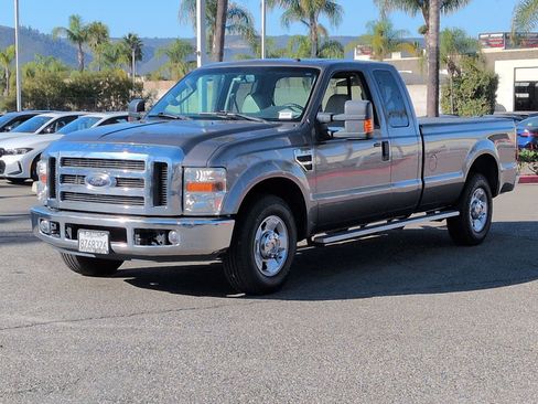 Used 2010 Ford F250 Lariat image 5