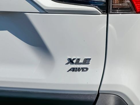 Used 2025 Toyota RAV4 XLE AWD/4WD image 26