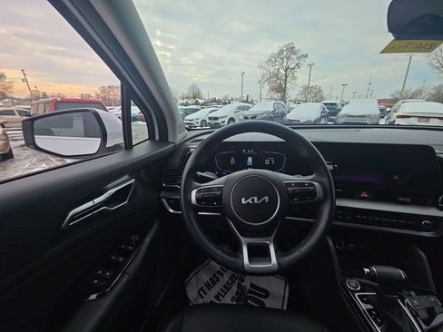 Certified 2024 Kia Sportage EX image 13