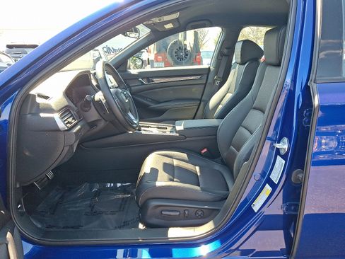 Used 2022 Honda Accord Sport image 13