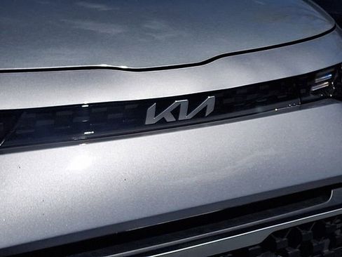 Used 2025 Kia Soul LX w/ LX Technology Package image 10