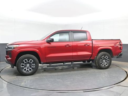 Used 2024 Chevrolet Colorado Z71 w/ Z71 Convenience Package 2 AWD/4WD image 11
