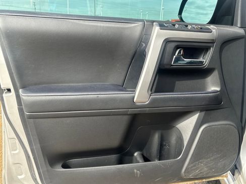 Used 2023 Toyota 4Runner TRD Sport image 5