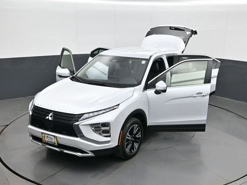 Used 2025 Mitsubishi Eclipse Cross SE image 30