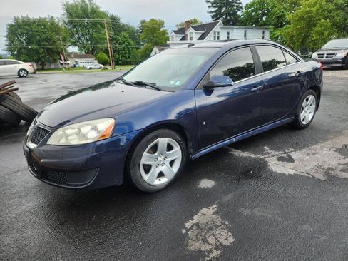 Used 2009 Pontiac G6 Sedan w/ Preferred Package FWD image 1